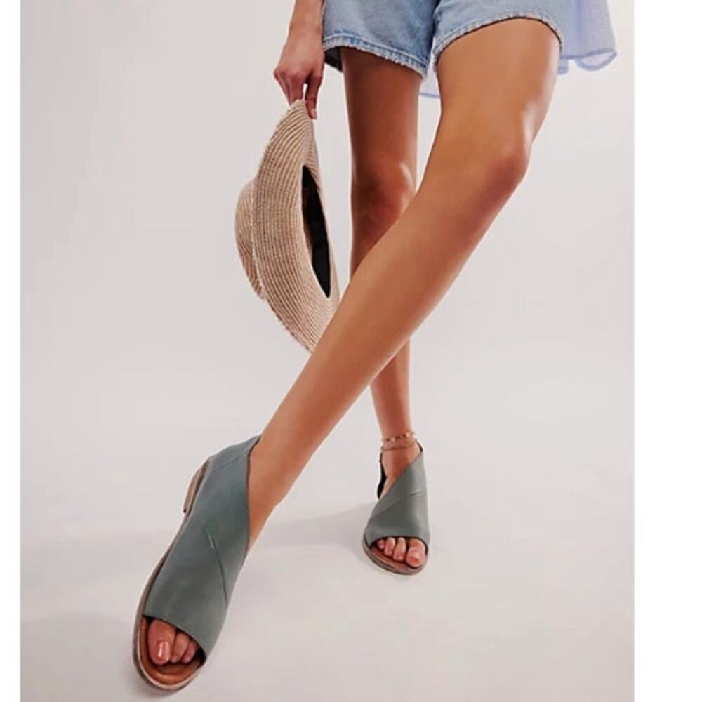 Free People Mont Blanc Sandal Womens 9 9.5 EU 40 Blue Leather D Orsay Cut Out
